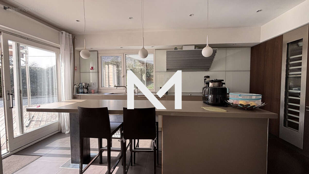 Maison à SAINT-MARTIN-LE-VINOUX