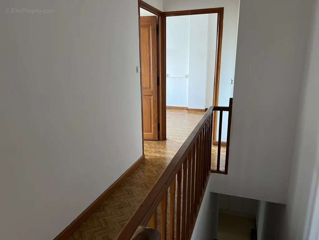 Appartement à LAVIT