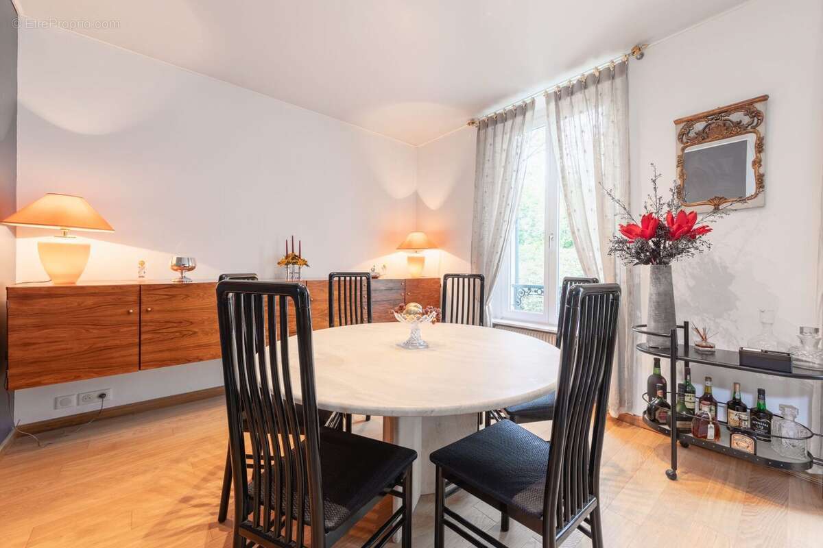 Maison à RUEIL-MALMAISON