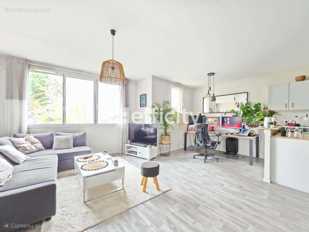 Appartement à SAINT-BRICE-SOUS-FORET