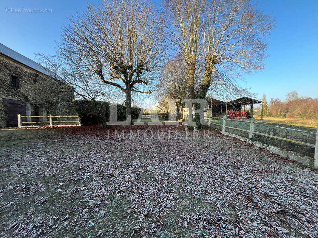 Maison à LE MELE-SUR-SARTHE