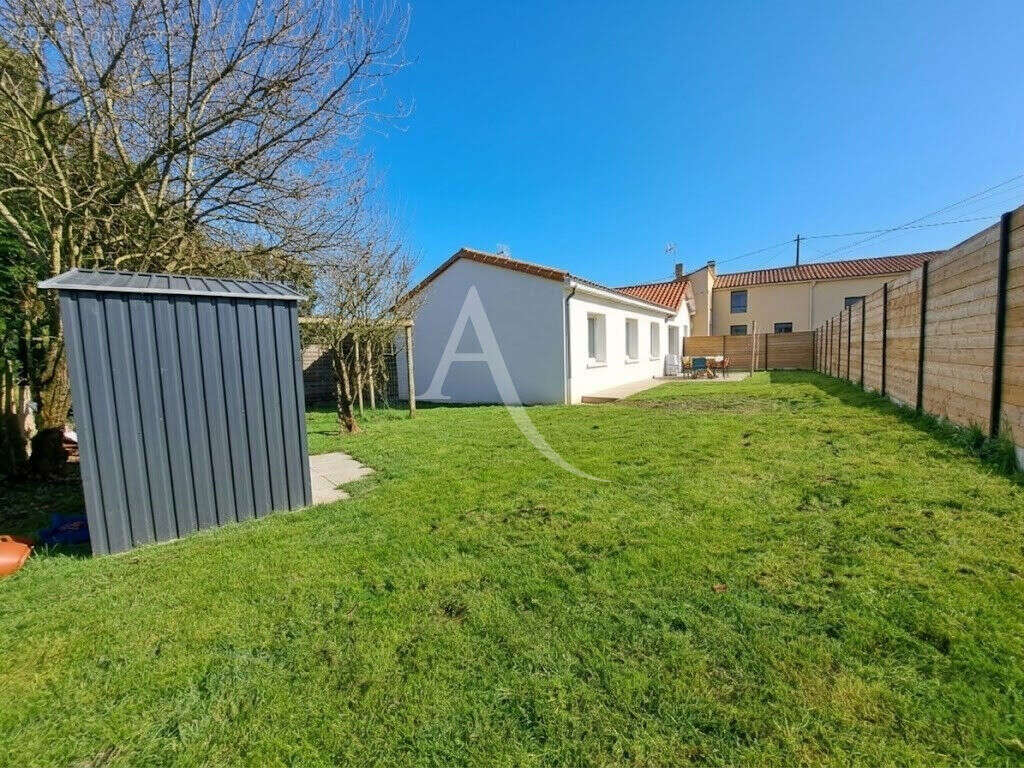 Maison à LES HERBIERS