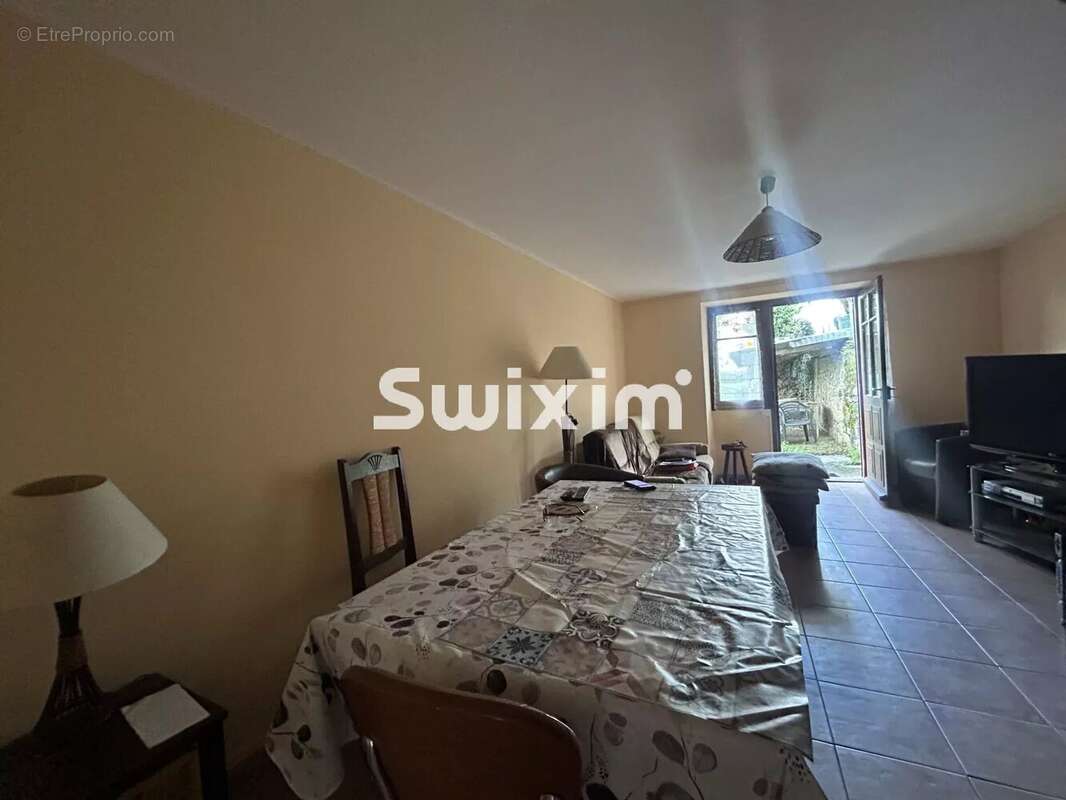 Maison à LONS-LE-SAUNIER