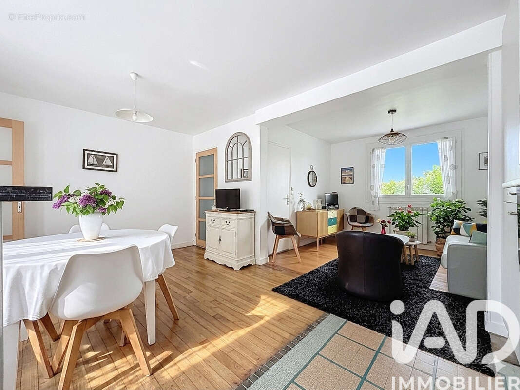 Maison 105 m² à La Rochelle  - photo 4