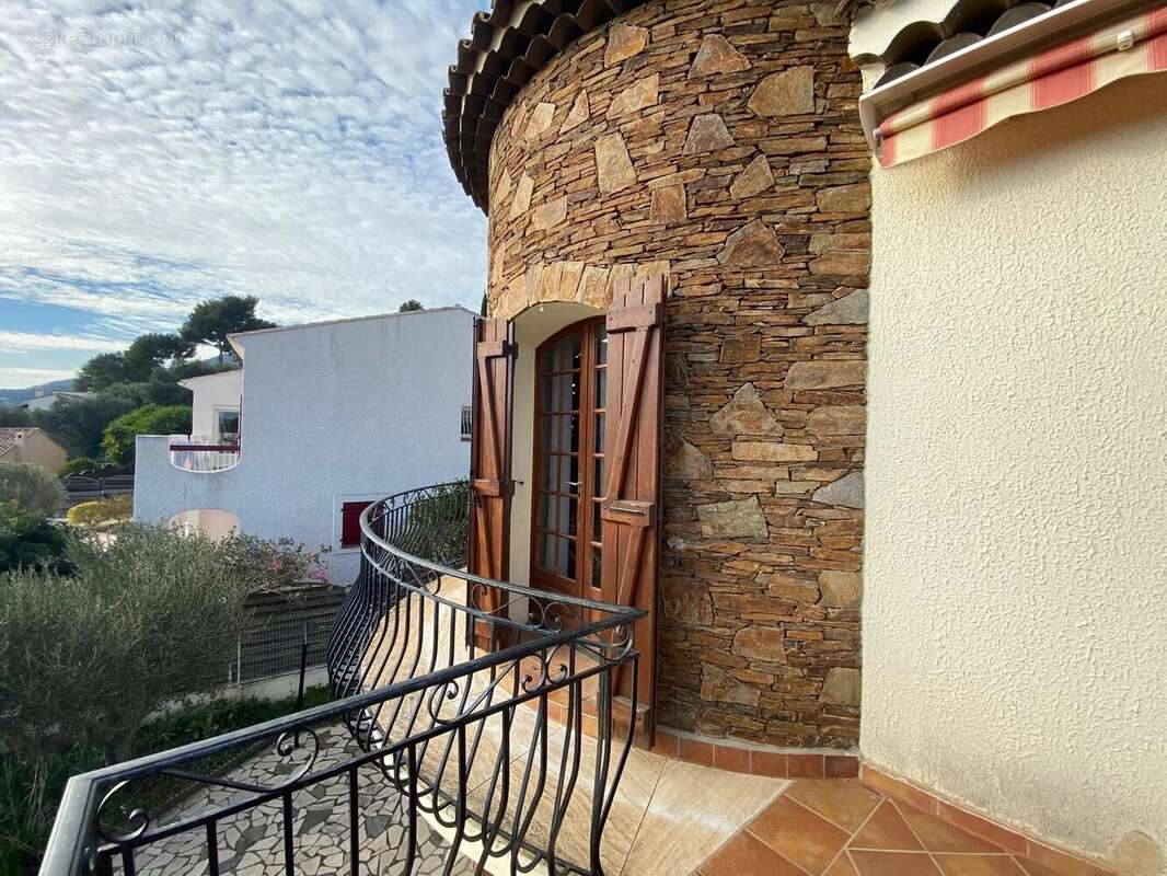 Maison à LA VALETTE-DU-VAR