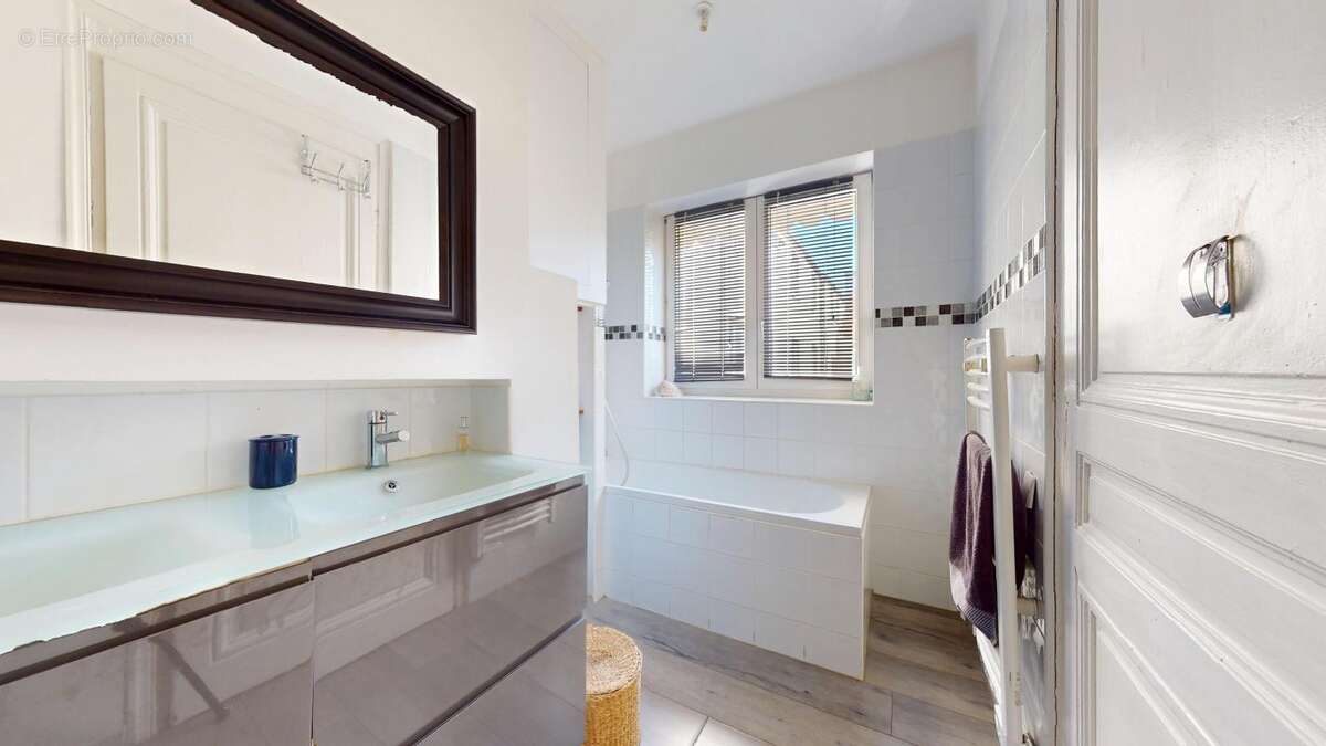 Appartement à LYON-1E