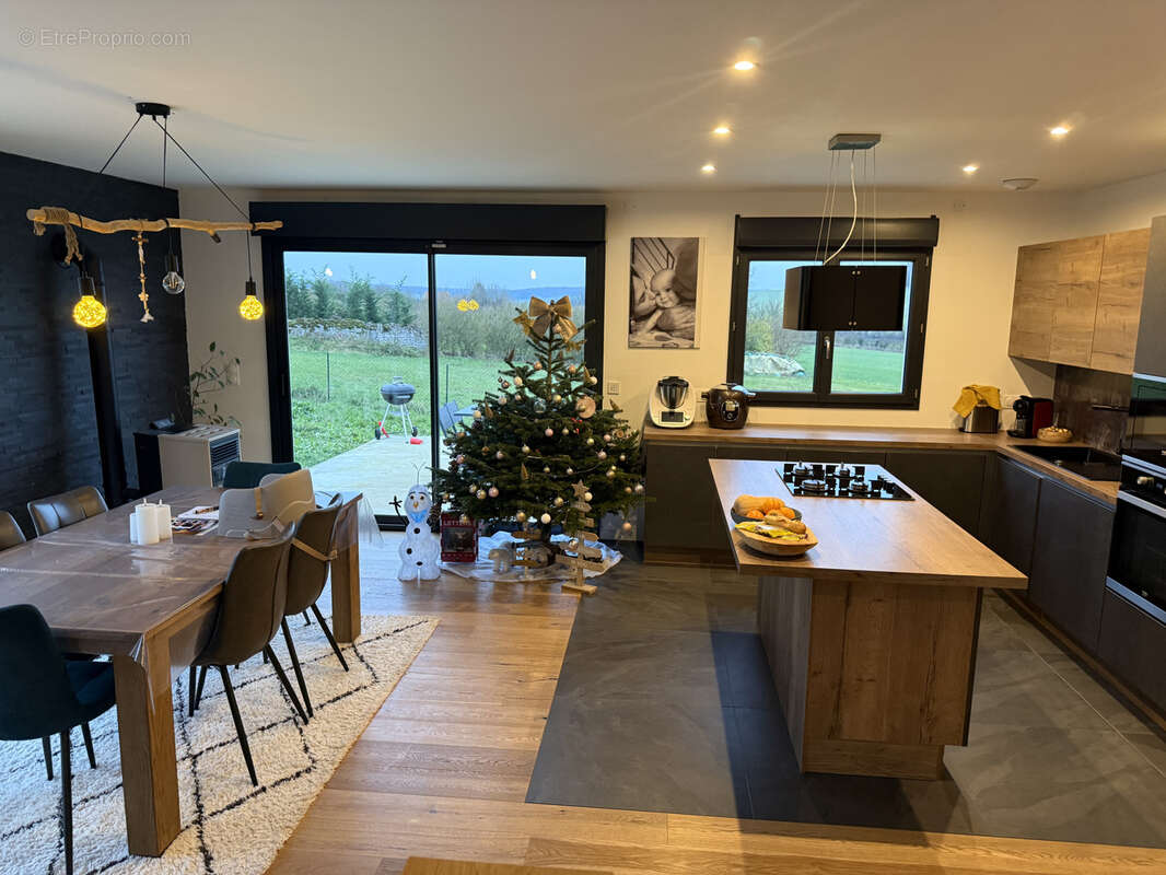 Maison à AMPILLY-LE-SEC