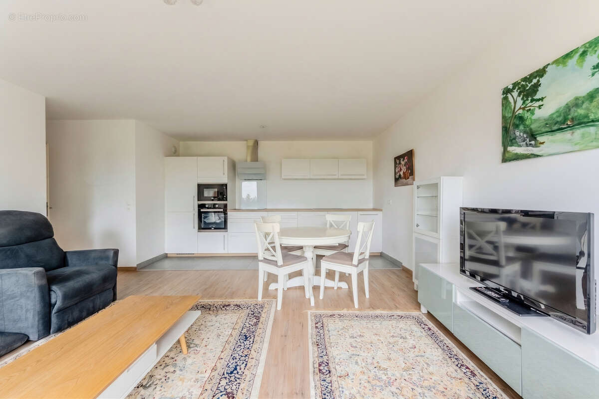 Appartement à PROVIN