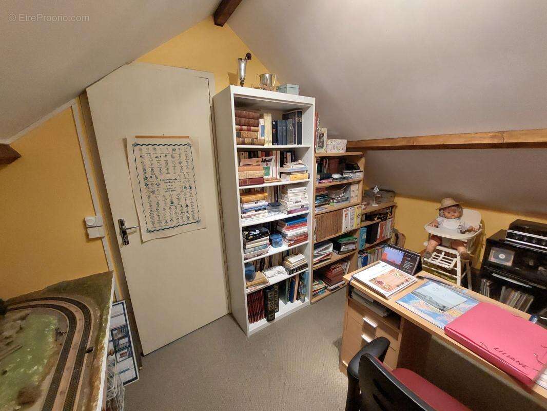 Maison à LES BAUX-SAINTE-CROIX