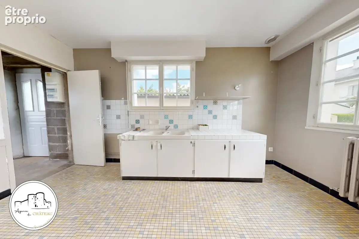 Maison de 98 M2 + combles aménageables à Avrillé BOIS DU ROY - photo 4