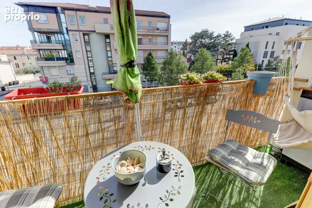 Appartement T4 90 m2 secteur Montferrand - photo 4