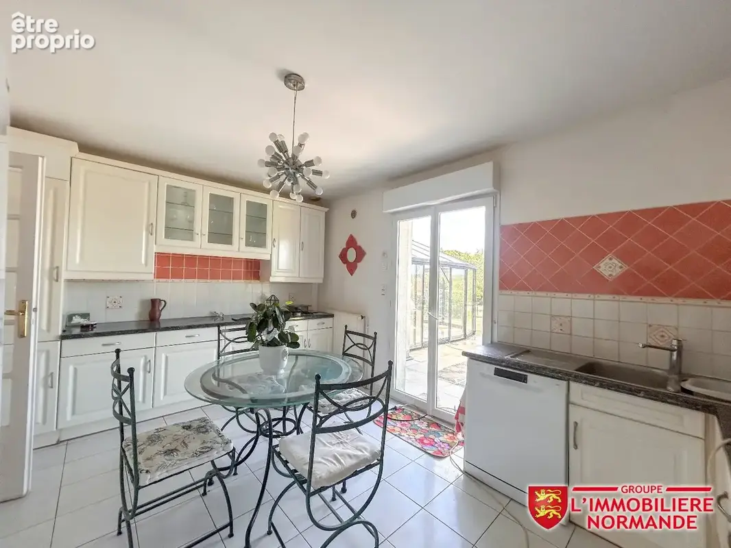 Maison familiale  160 m²  5 chambres  Blaru - photo 8