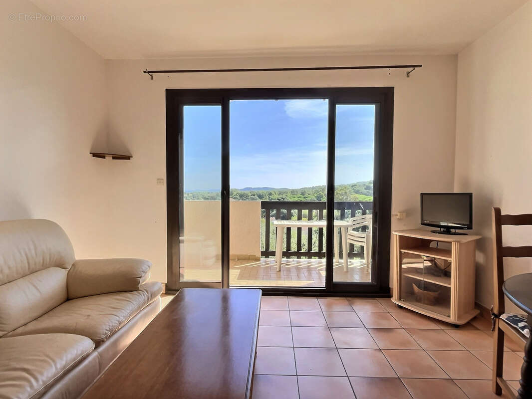 Appartement à HYERES