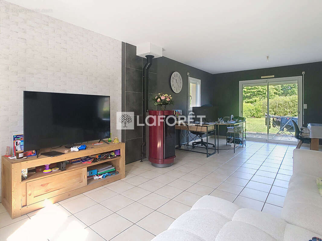 Maison à MAURE-DE-BRETAGNE