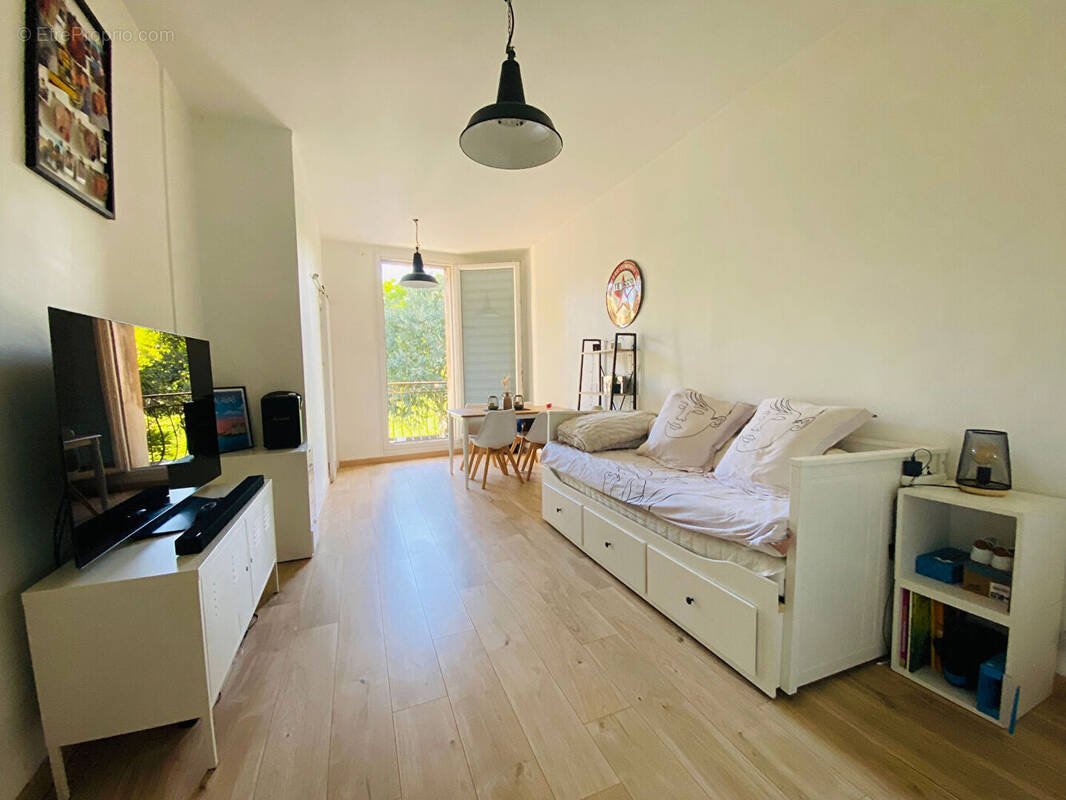 Appartement à JOUQUES