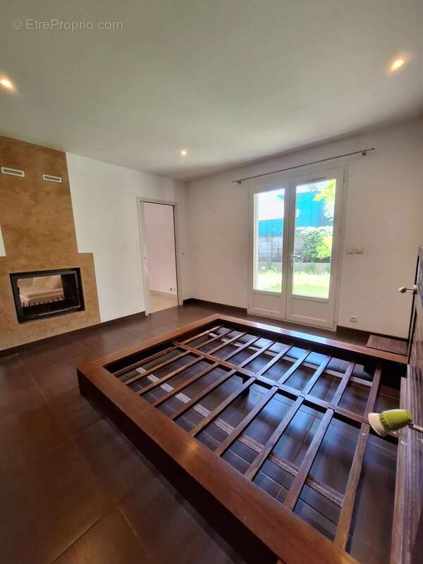 Appartement à COGOLIN