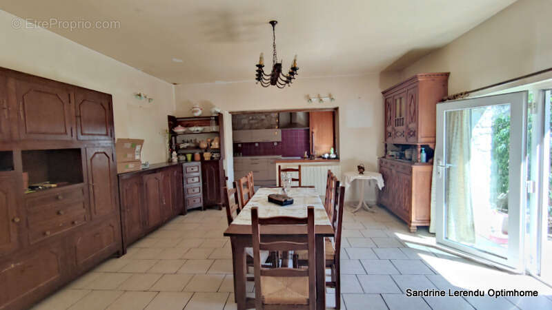 L'élégance d'une grande maison de village Normande en Pierre de Taille de 298 m² à réinventer - photo 16