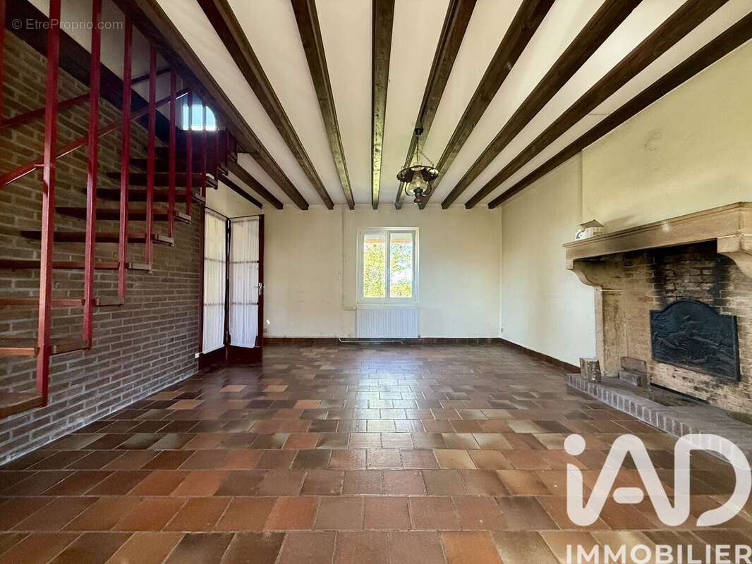 Maison 137 m² à Neuvy-Grandchamp  - photo 8