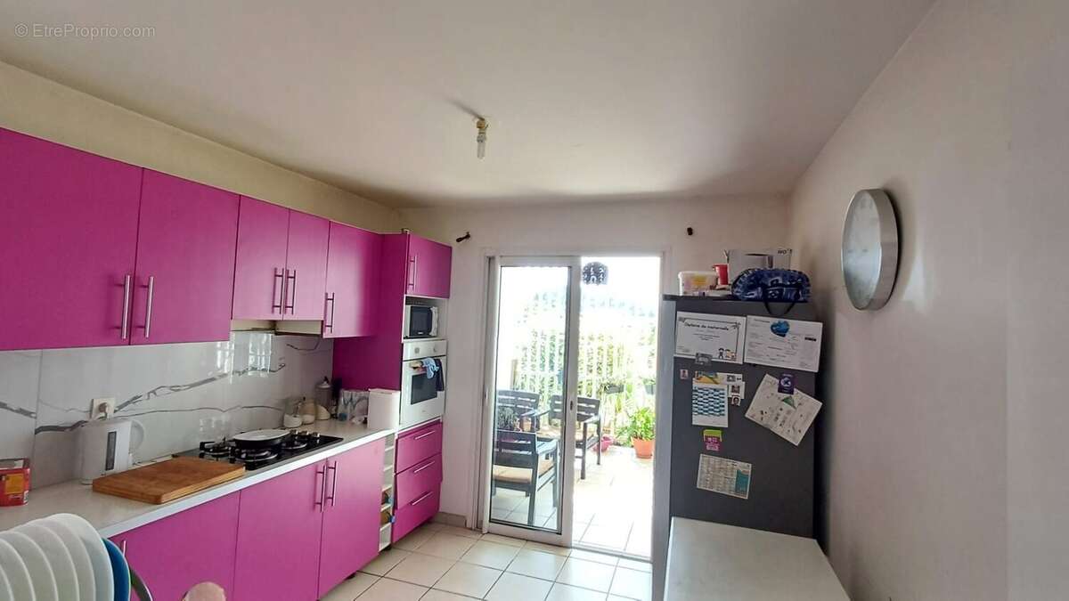 Appartement 87 m² à La Trinite  - photo 8