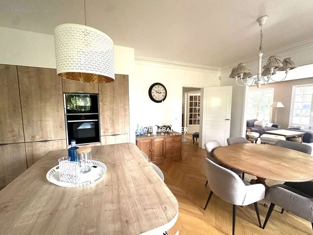 Maison bourgeoise  250 M2 quartier Charmettes - photo 11