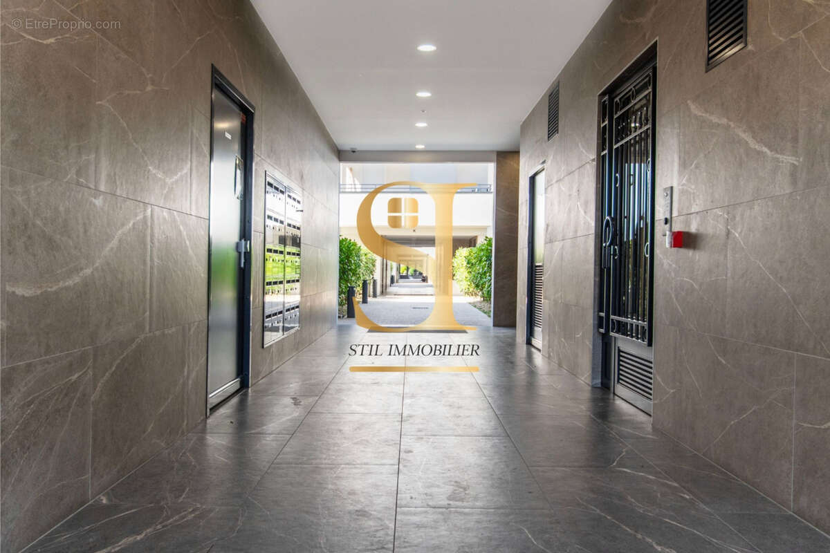 Appartement à VIGNEUX-SUR-SEINE