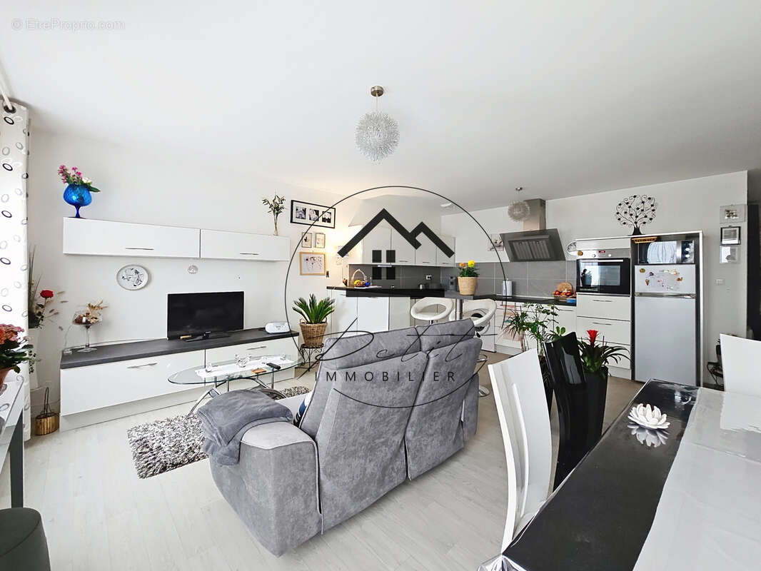 Appartement à BREUIL-LE-VERT