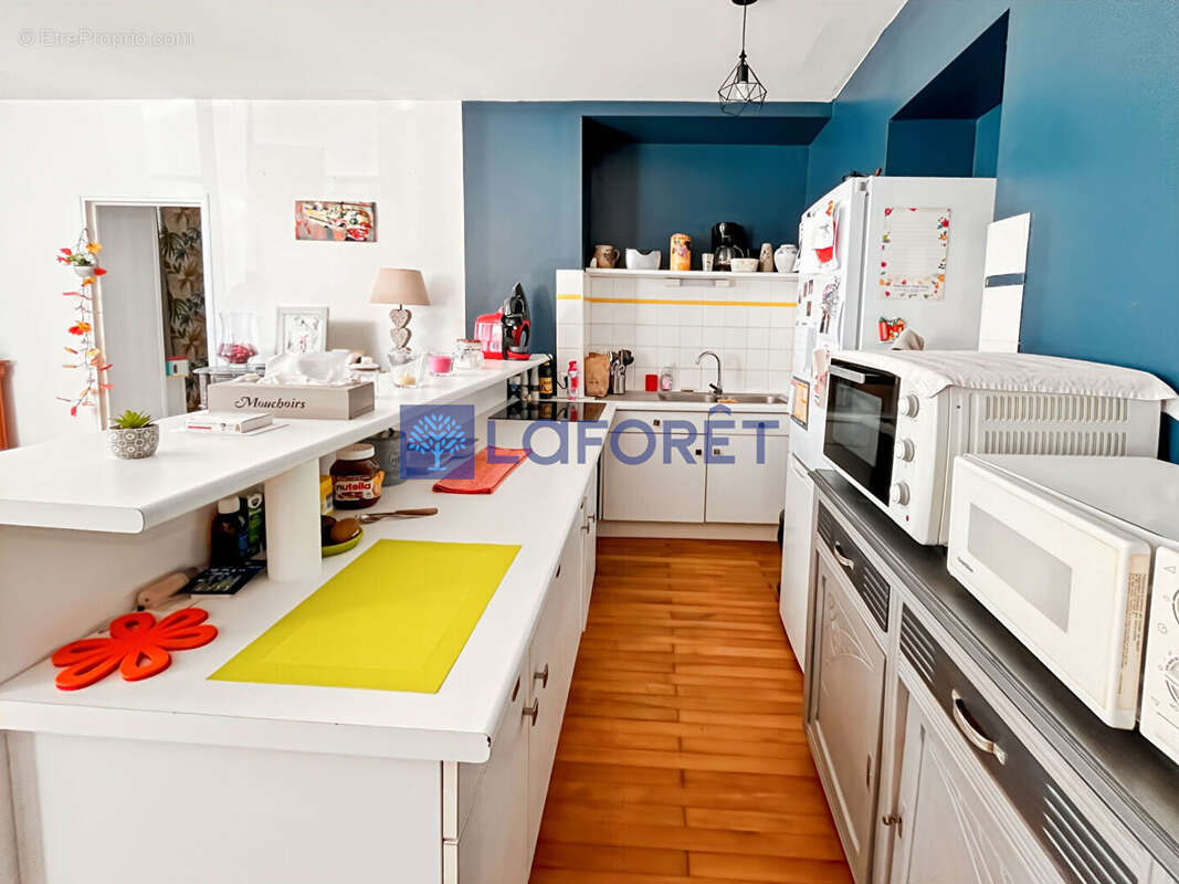 Appartement à AZAY-LE-RIDEAU