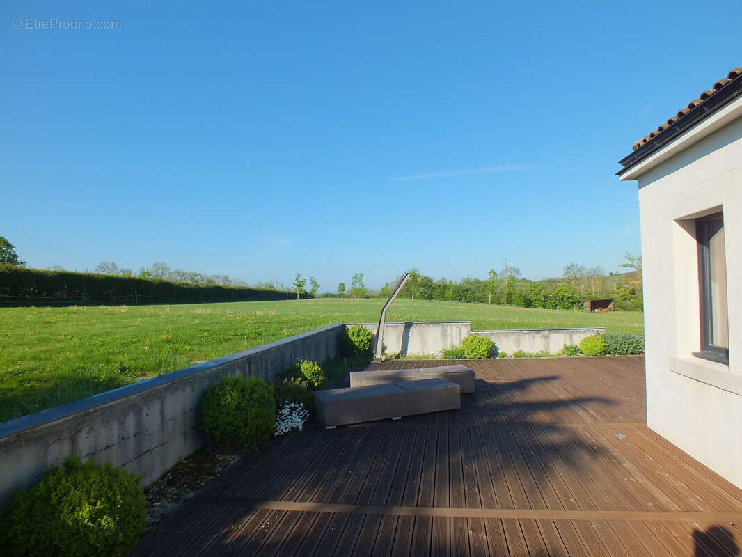 Propriété à vendre 17 pièces proche de SEMUR EN AUXOIS (21) - photo 23