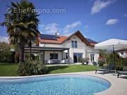 Maison à CESSY