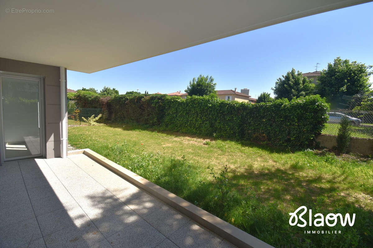 Appartement à MEYZIEU