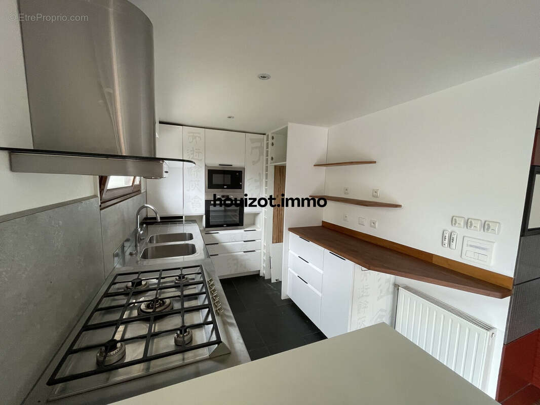 Appartement à LA CHAPELLE-DES-FOUGERETZ