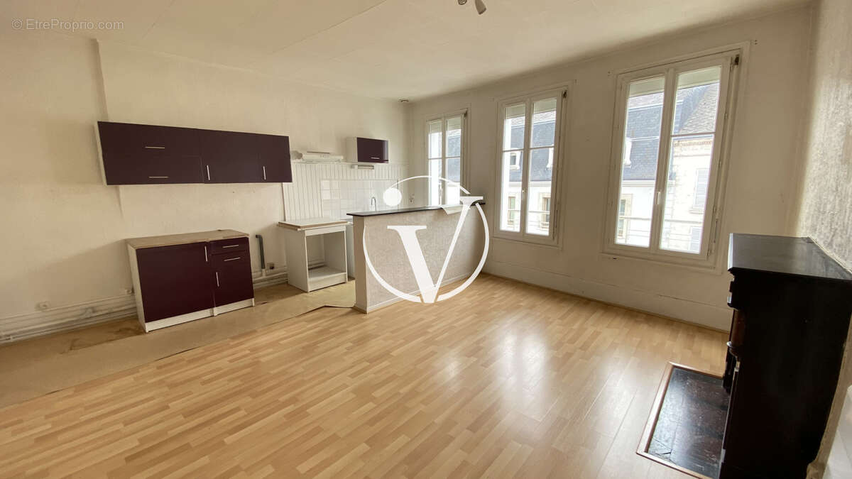 Immeuble, centre ville de Vendôme - photo 14