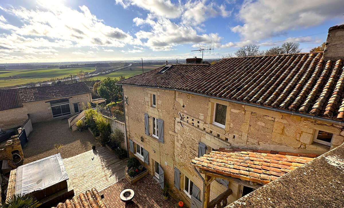 Maison à BEAUMONT