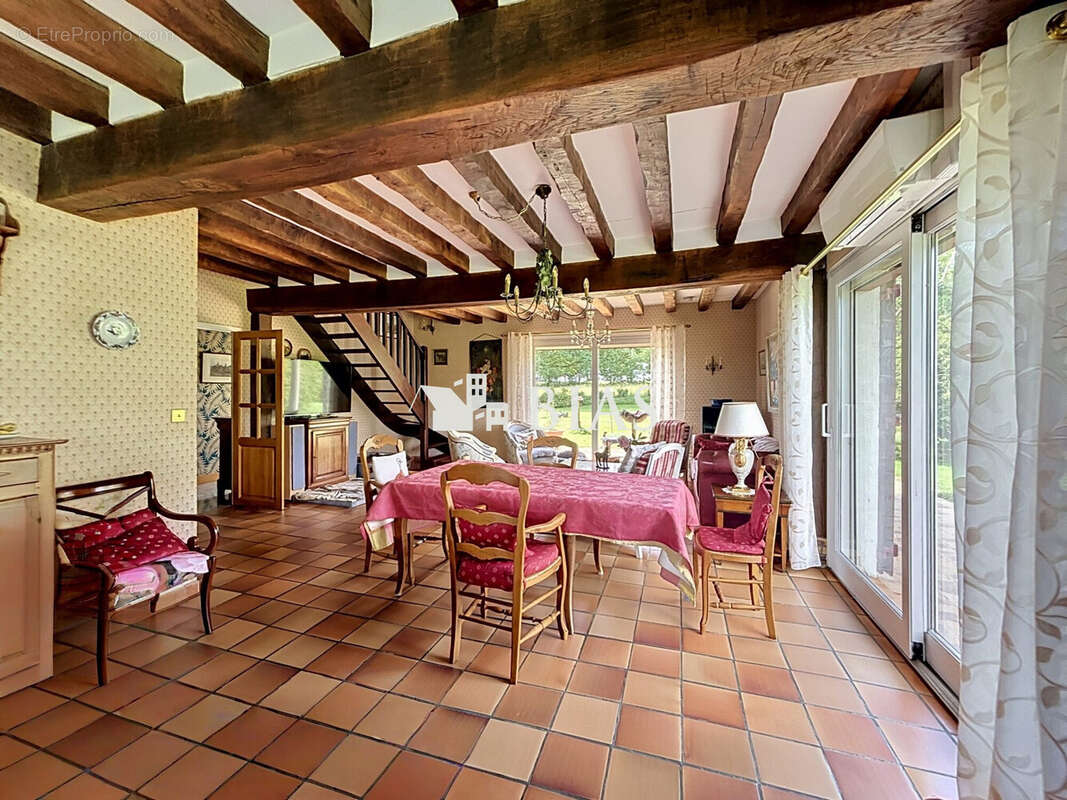 Maison à FOUQUEVILLE