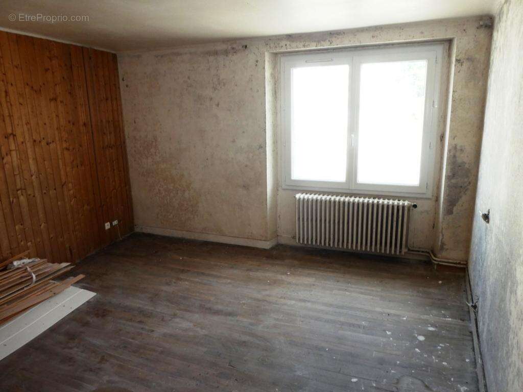 Maison à LOCMALO