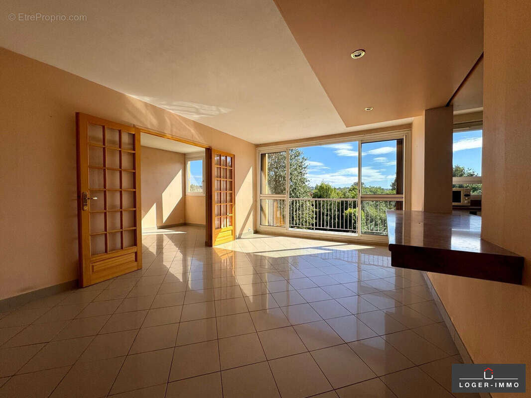 Appartement à LE PERREUX-SUR-MARNE