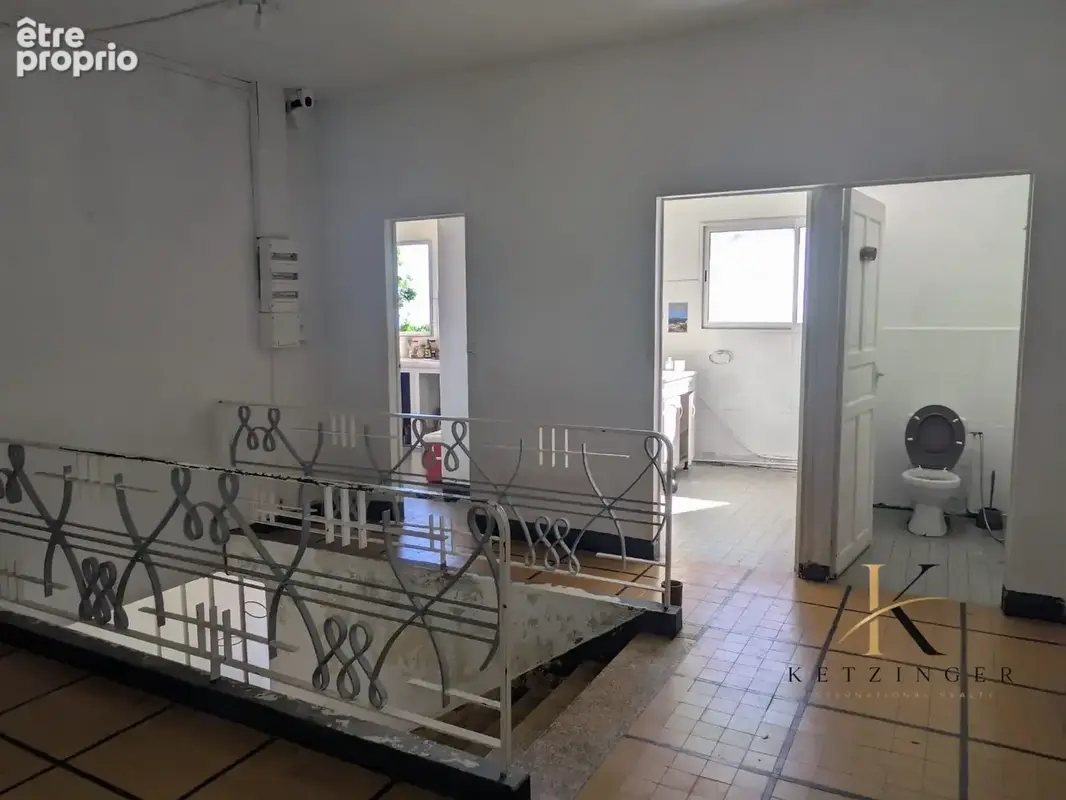 Maison 16 pièces 380 m² à vendre à Saint-Claude (97120) - photo 8