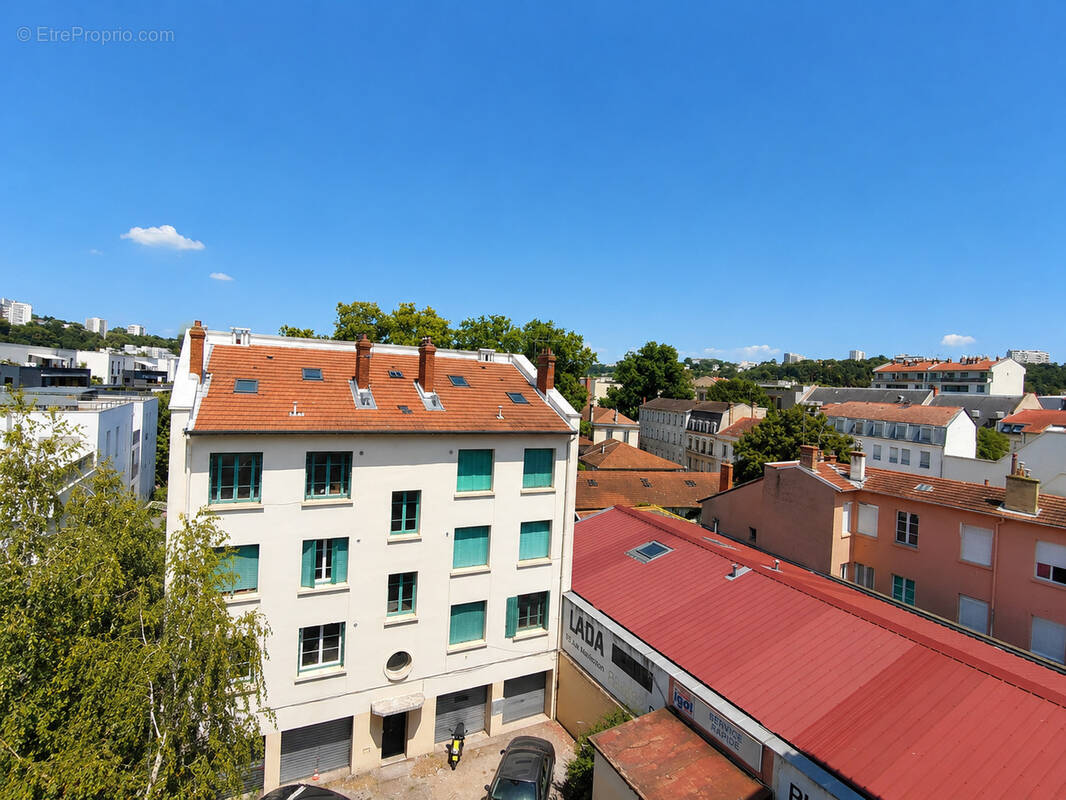 Appartement à LYON-9E