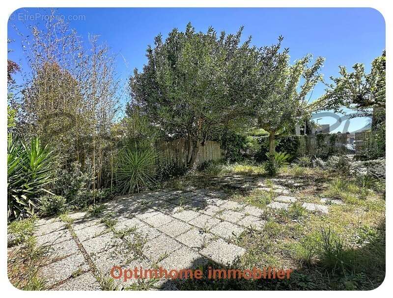 Appartement à SAUVIAN