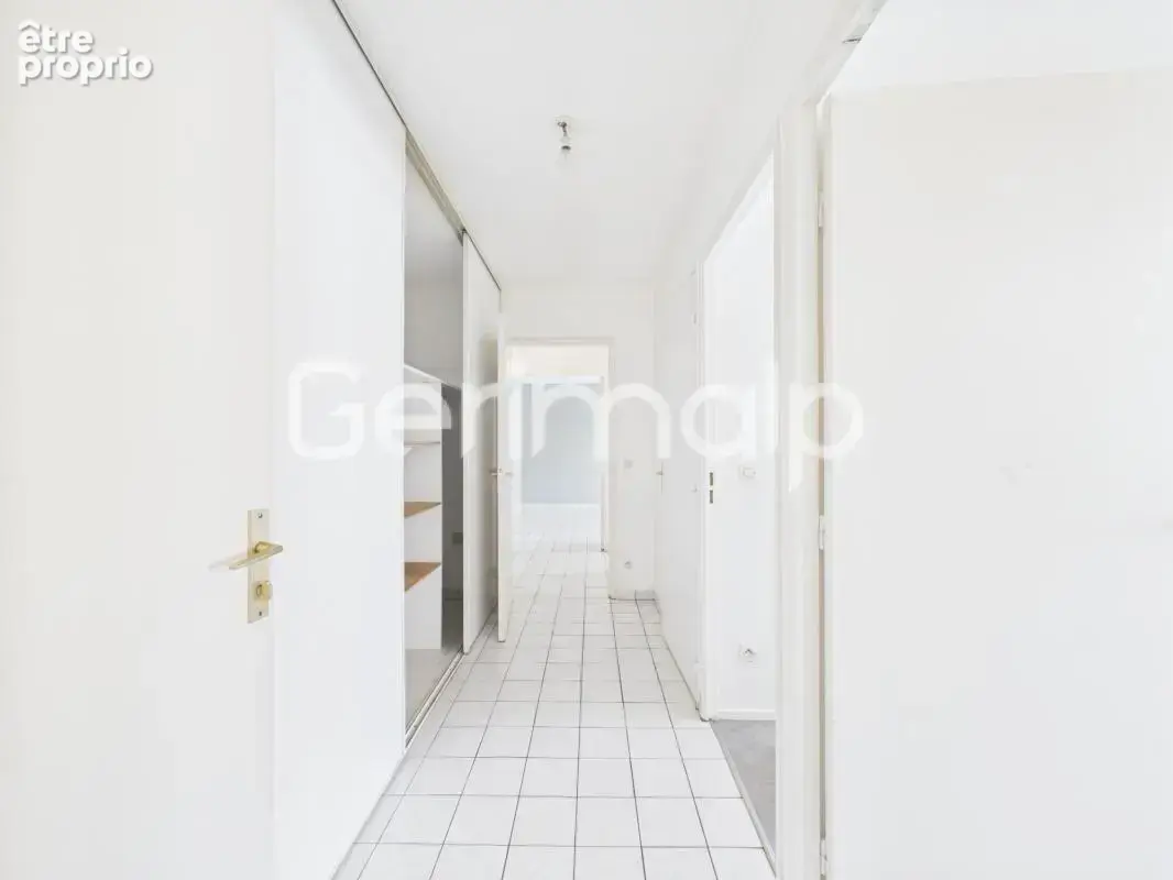 Vente - Appartement - 3 pièces + cuisine - 72,10 m² - 285 000 € - photo 16
