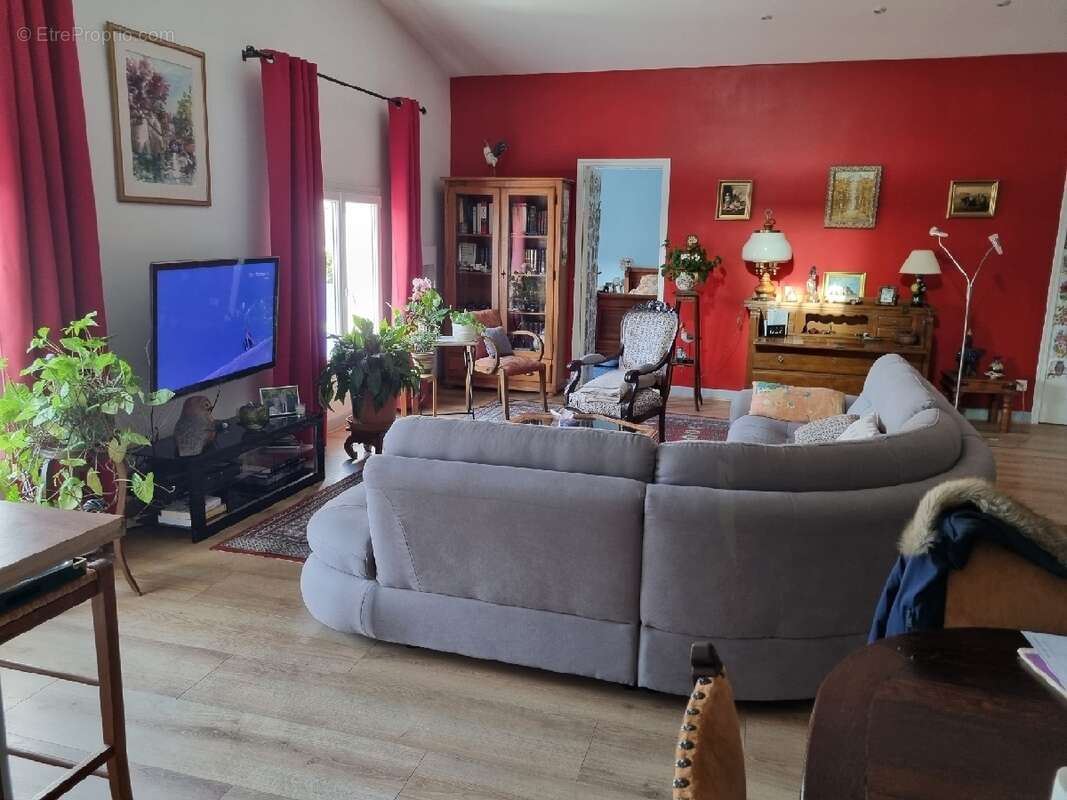 Appartement à OZOIR-LA-FERRIERE