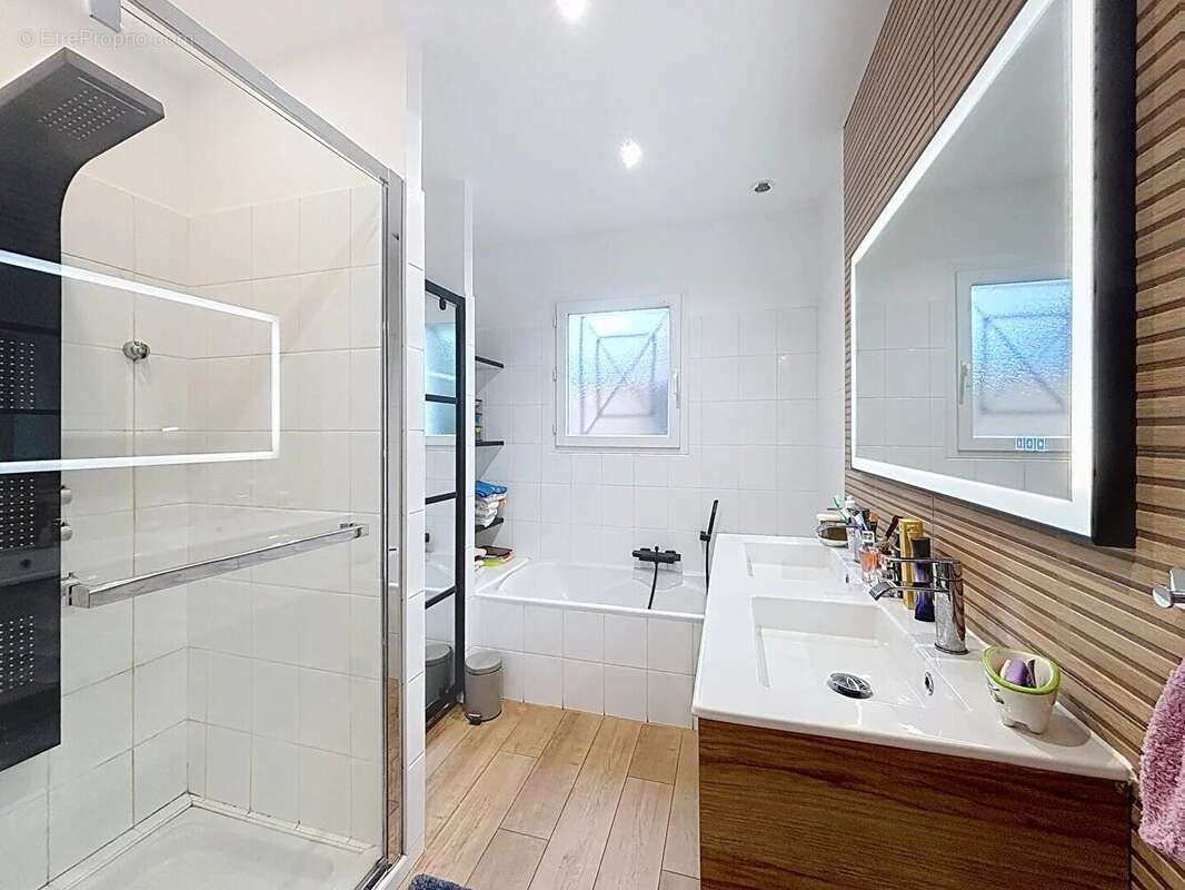 Maison à PARENTIS-EN-BORN