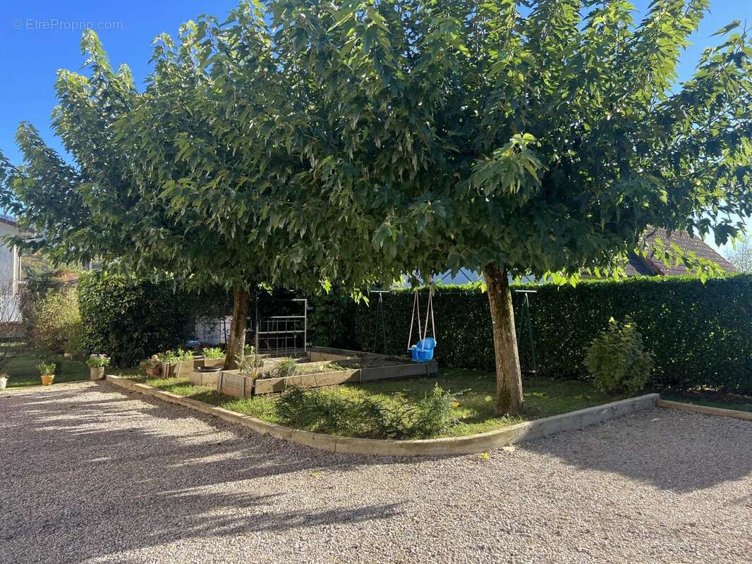 Maison à SAINT-VERAND