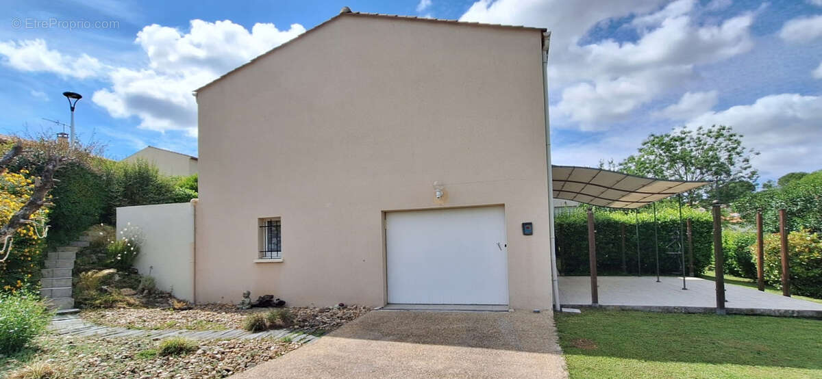 Maison SAINTES rive gauche - photo 2