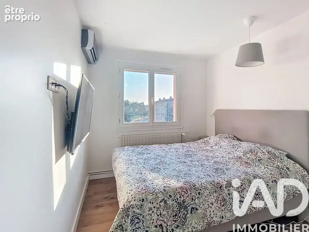 Photo 1 - Appartement à TASSIN-LA-DEMI-LUNE