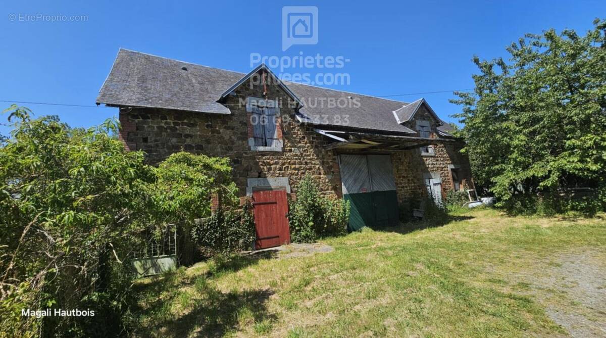 Maison à LE VAL-SAINT-PERE