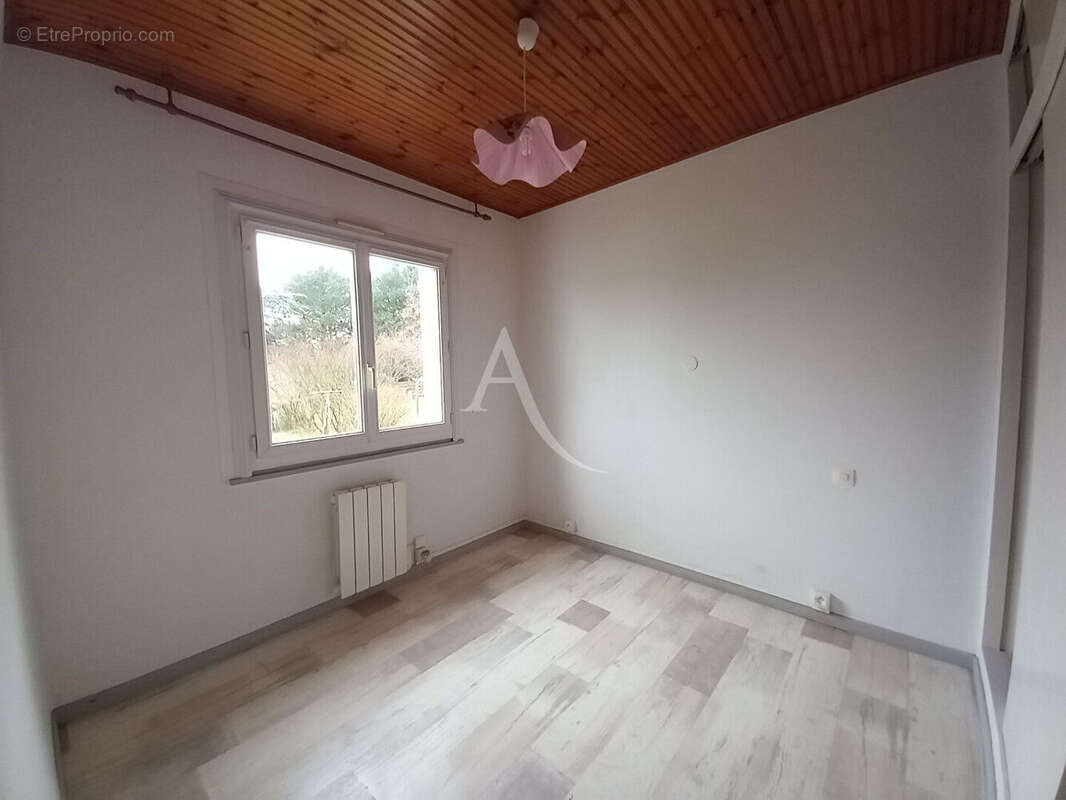 Maison à LA CHAIZE-GIRAUD