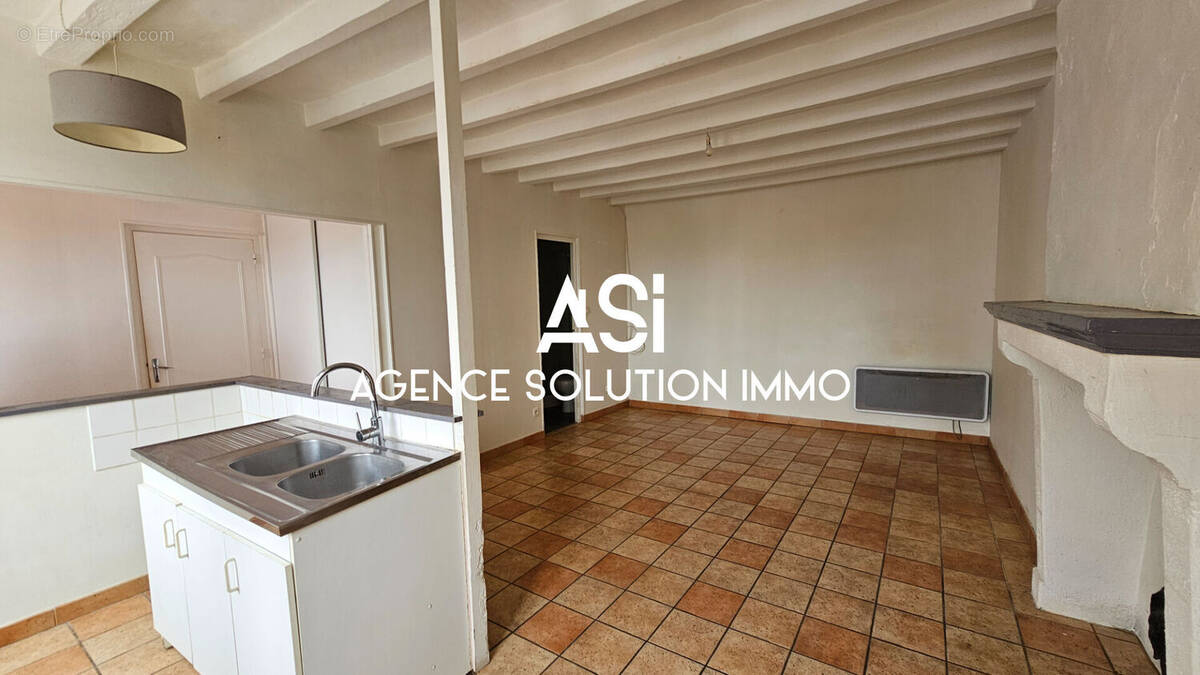 Maison à SAINT-DENIS-D'ORQUES