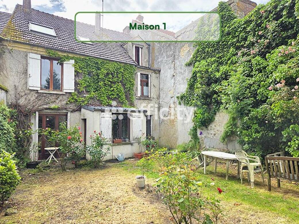 Maison à MARINES