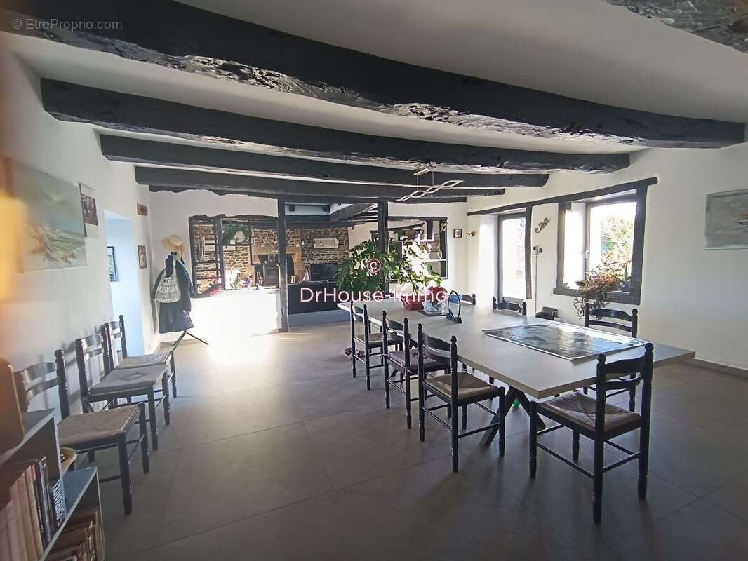 Maison 198 m² à Meneac  - photo 4